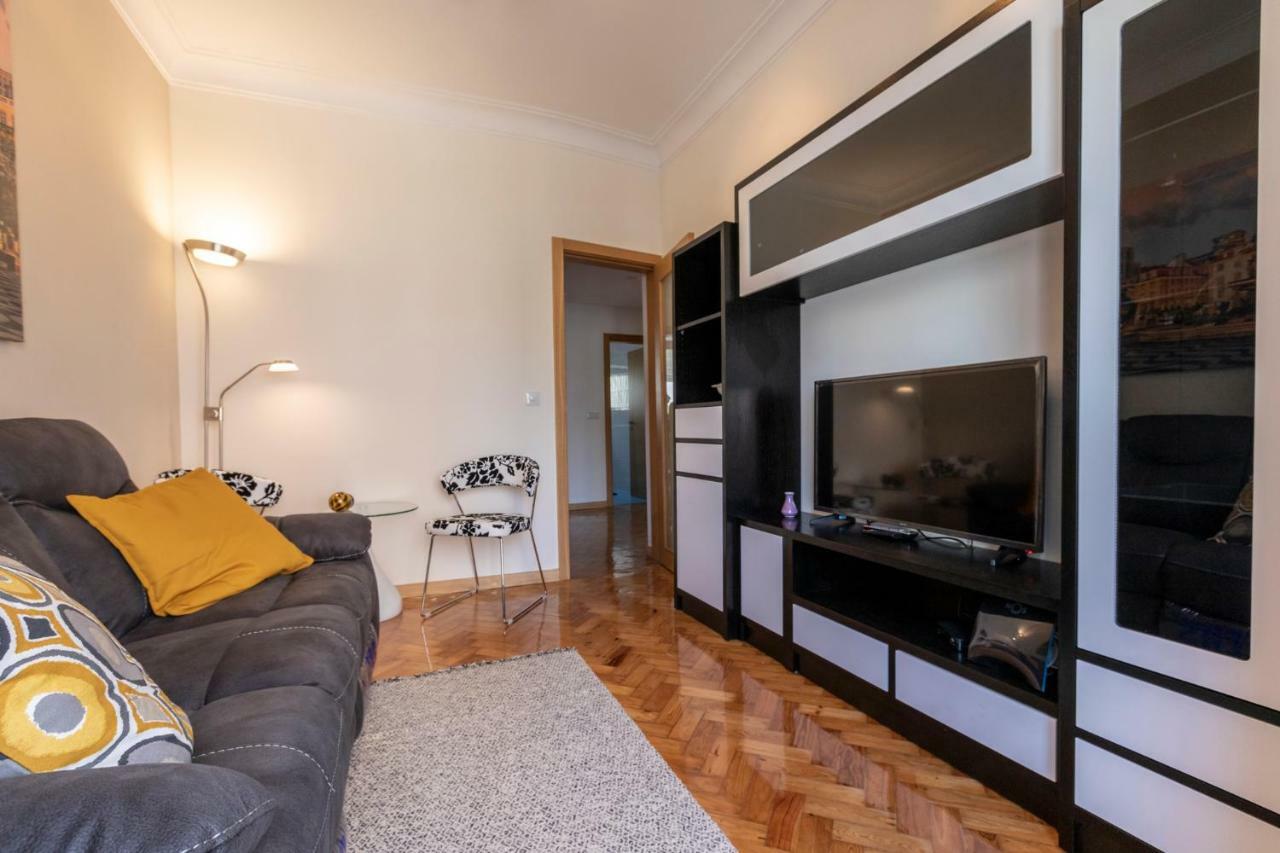 Like-Home-T3 Apt-Campolide, Near Amoreiras Mall Lisbon Exterior photo